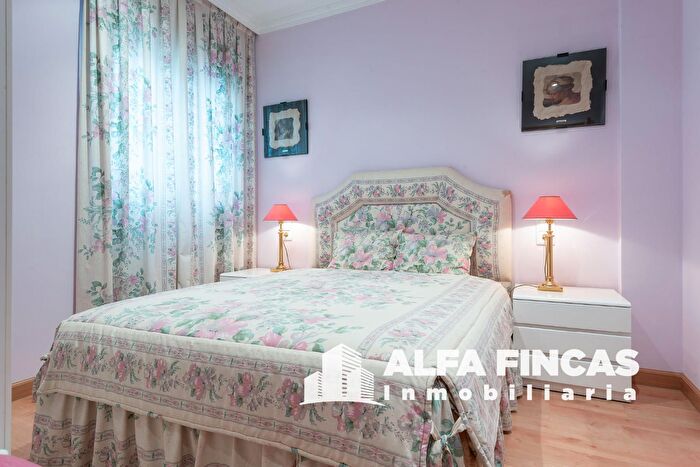 Piso en venta en San Clemente, Cuenca de 5 habitaciones