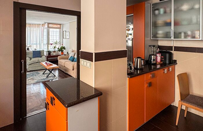Casas en venta y pisos alquiler - 2