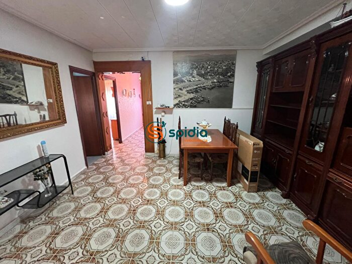 Casas en venta y pisos alquiler - 3