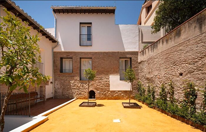 Casas en venta y pisos alquiler - 2