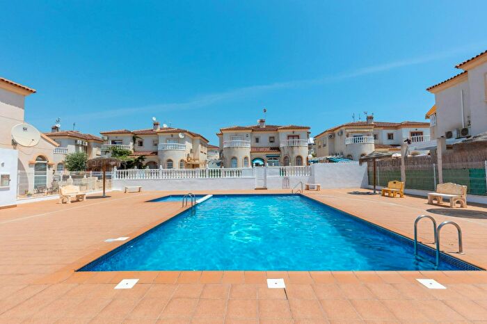 Casa en venta en Nueva Torrevieja Aguas Nuevas, Parque Acuático Sector de 2 habitaciones