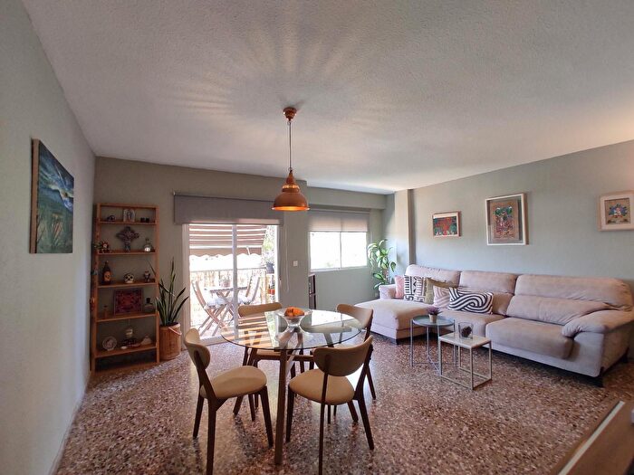 Piso en venta en Pobles de lOest, Benimàmet de 3 habitaciones