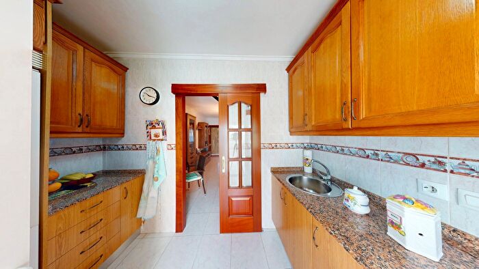 Casas en venta y pisos alquiler - 2