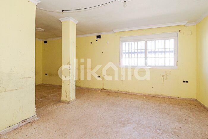 Casas en venta y pisos alquiler - 1