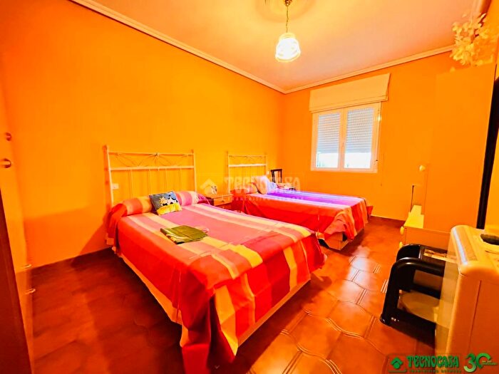 Casas en venta y pisos alquiler - 2