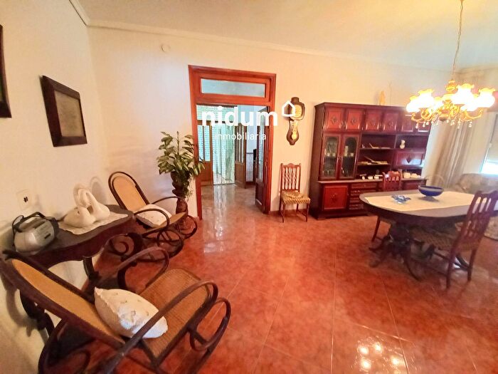 Casas en venta y pisos alquiler - 2