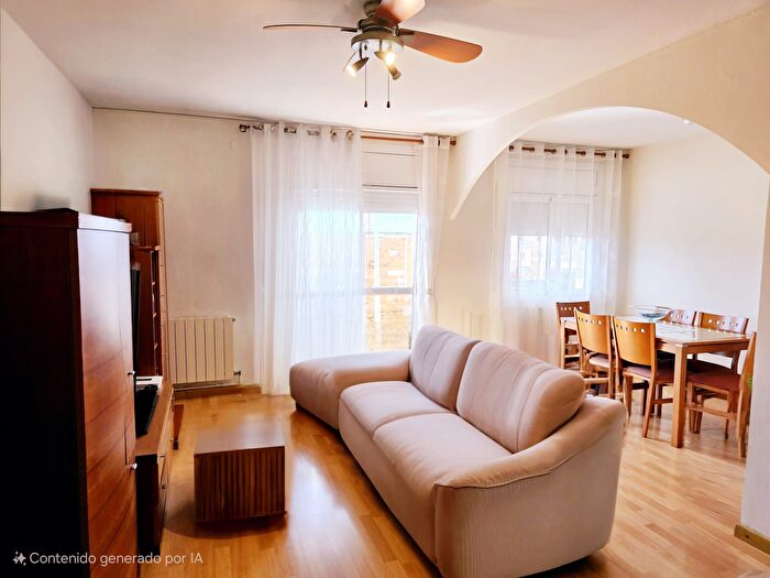 Casas en venta y pisos alquiler - 1