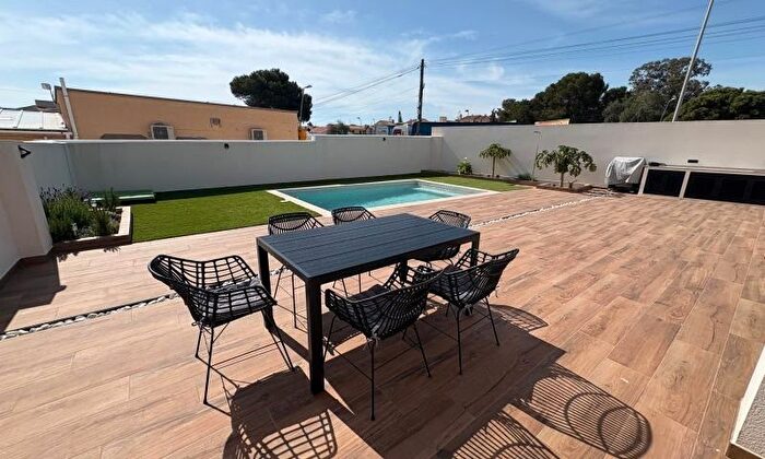 Casas en venta y pisos alquiler - 3