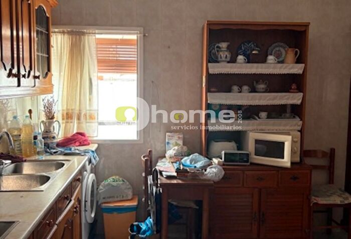 Casas en venta y pisos alquiler - 2
