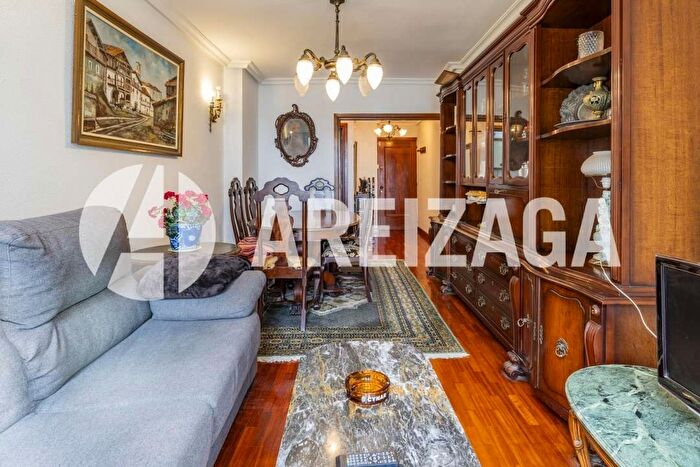 Casas en venta y pisos alquiler - 2