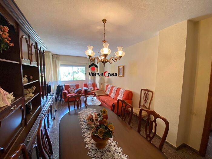 Casas en venta y pisos alquiler - 2