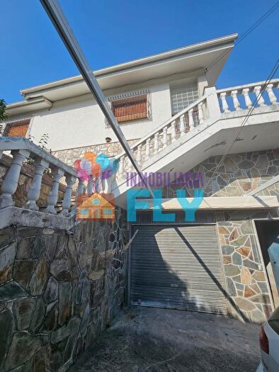 Casas en venta y pisos alquiler - 2