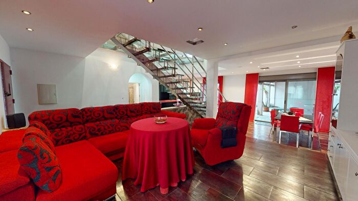 Casa en venta en La Carlota, Córdoba de 4 habitaciones