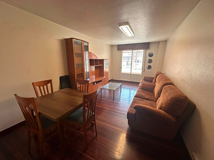 Piso en venta en O Milladoiro, Ames de 3 habitaciones