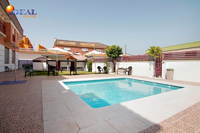 Casas en venta y pisos alquiler - 1