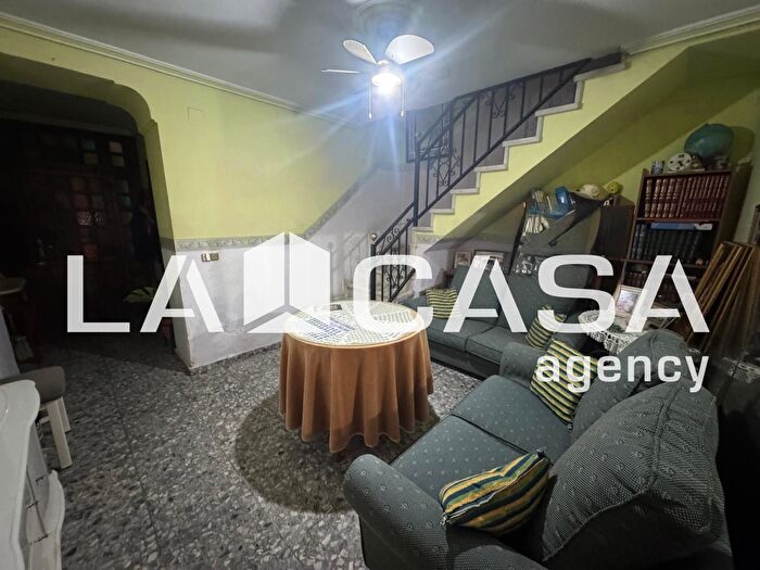 Casas en venta y pisos alquiler - 2