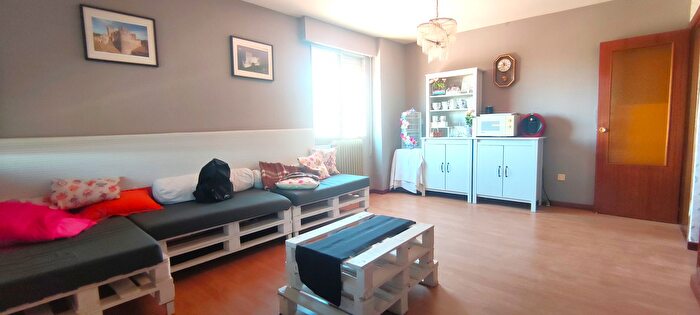 Piso en venta en Villamuriel de Cerrato, Palencia de 4 habitaciones