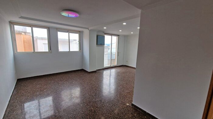 Piso en venta en Montserrat, Valencia de 3 habitaciones