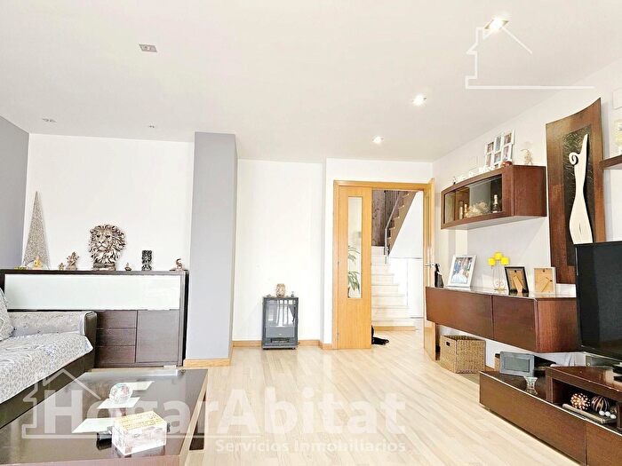 Casas en venta y pisos alquiler - 2