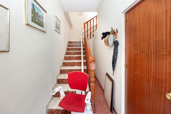 Casas en venta y pisos alquiler - 2