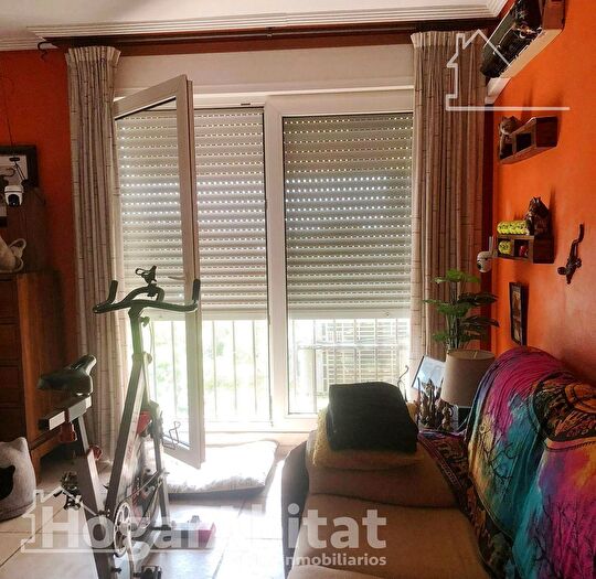 Casas en venta y pisos alquiler - 1