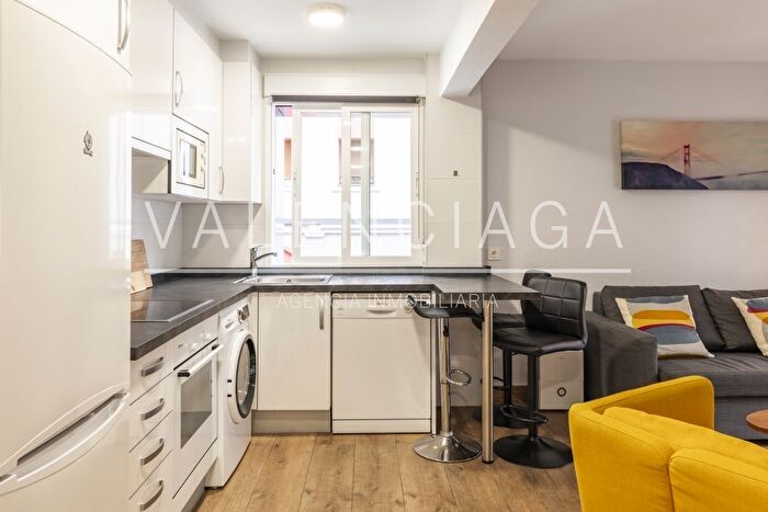 Casas en venta y pisos alquiler - 2