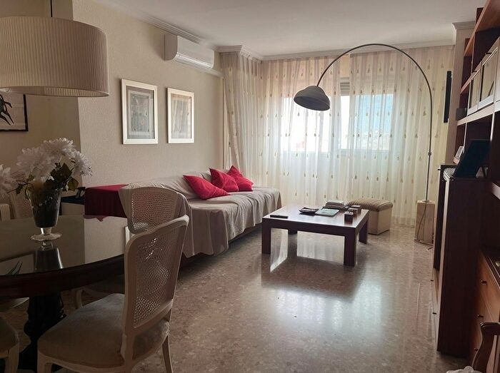 Piso en venta en Poblats Marítims, El Grau de 3 habitaciones