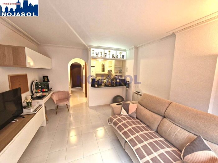 Casas en venta y pisos alquiler - 2