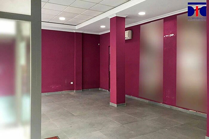 Piso en venta en Andalucía, Sevilla de 3 habitaciones