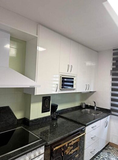 Casas en venta y pisos alquiler - 3