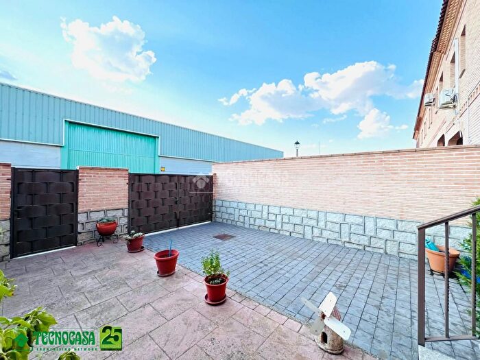 Casa en venta en Gálvez, Toledo de 3 habitaciones