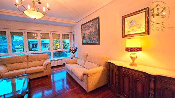 Casas en venta y pisos alquiler - 3