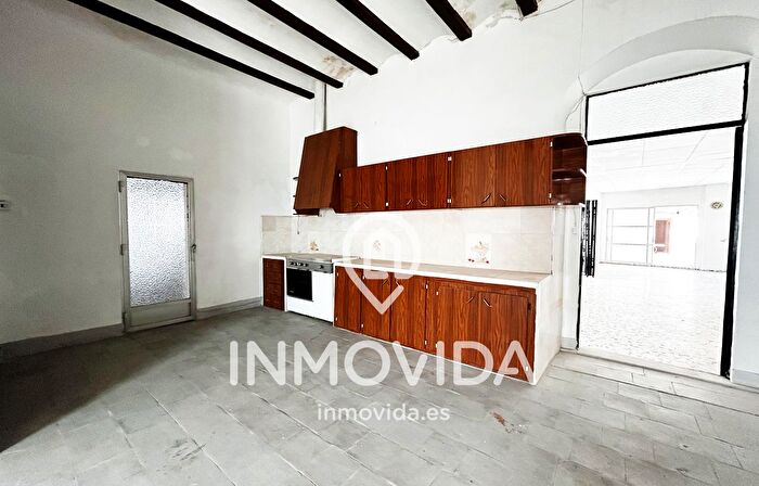 Casas en venta y pisos alquiler - 3