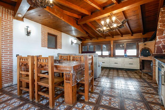 Casas en venta y pisos alquiler - 2