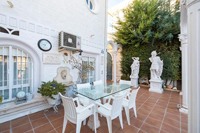 Casa en venta en Gójar, Granada de 4 habitaciones