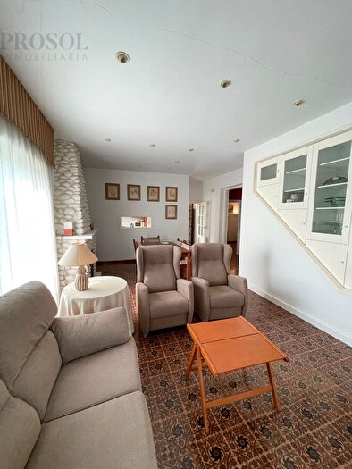 Casas en venta y pisos alquiler - 2