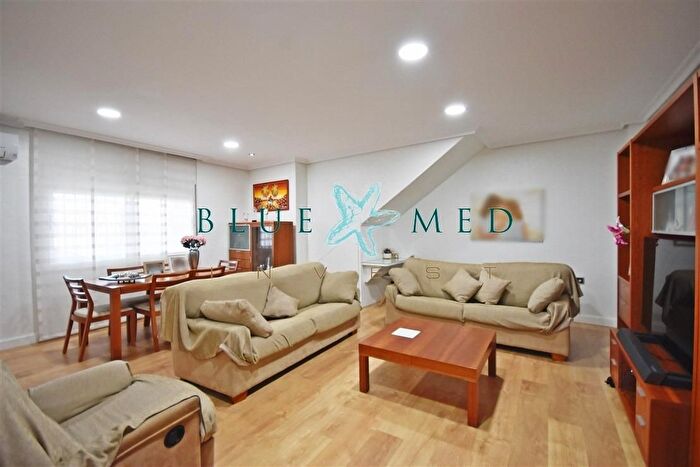 Casas en venta y pisos alquiler - 1