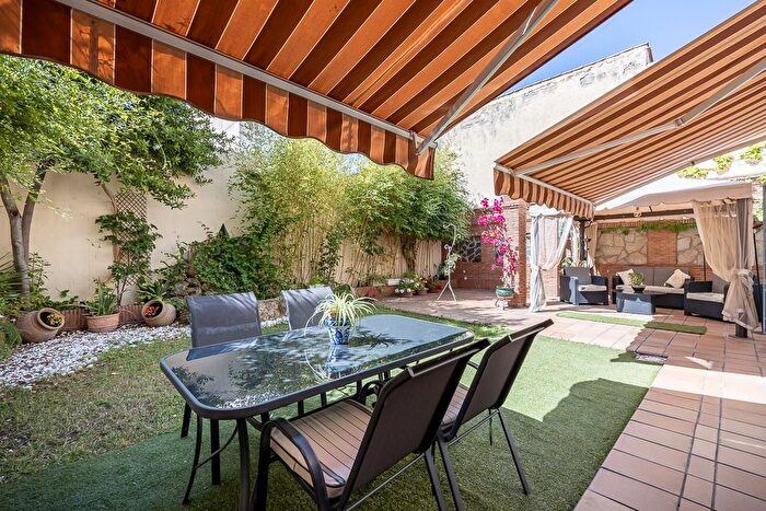 Casas en venta y pisos alquiler - 1