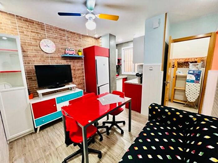 Casas en venta y pisos alquiler - 1