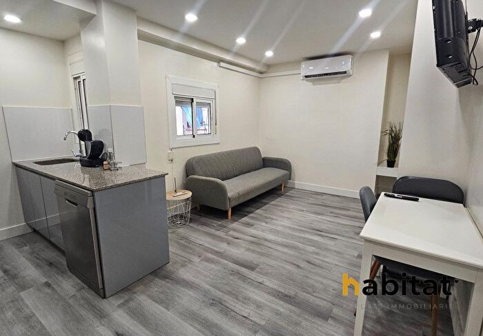 Casas en venta y pisos alquiler - 1