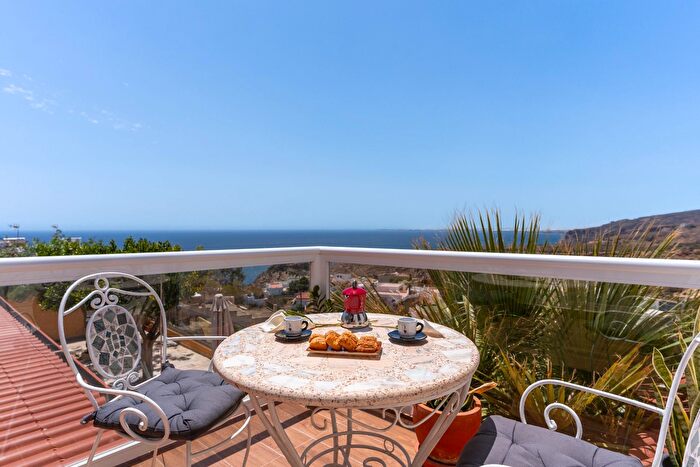 Casa en venta en Castell del Rey, Almería Capital de 6 habitaciones