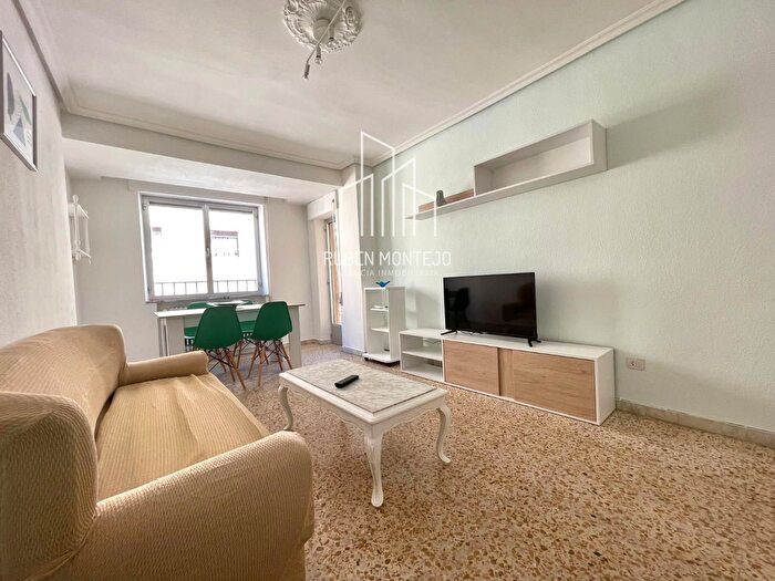 Casas en venta y pisos alquiler - 1