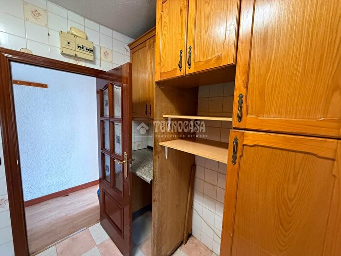 Casas en venta y pisos alquiler - 3