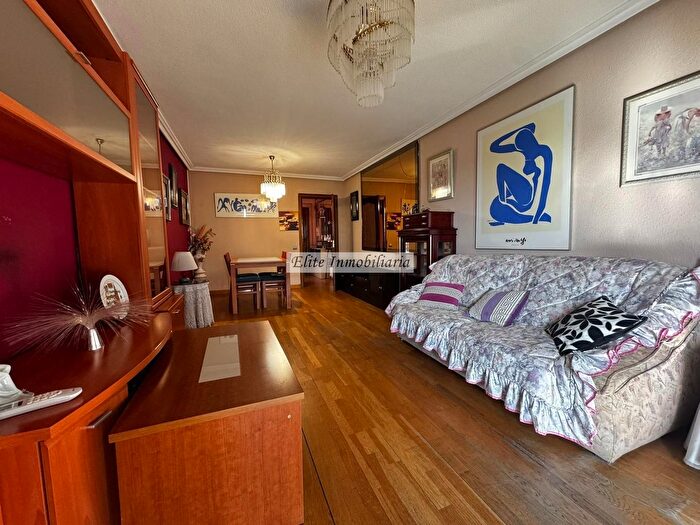 Casas en venta y pisos alquiler - 1