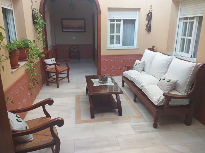 Casa en venta en Bornos, Cádiz de 6 habitaciones