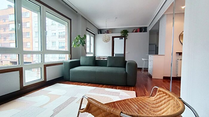 Casas en venta y pisos alquiler - 3