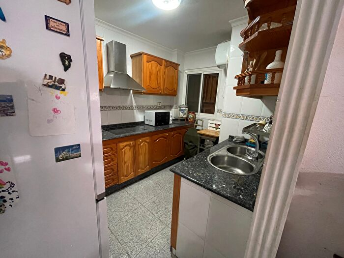 Casas en venta y pisos alquiler - 2