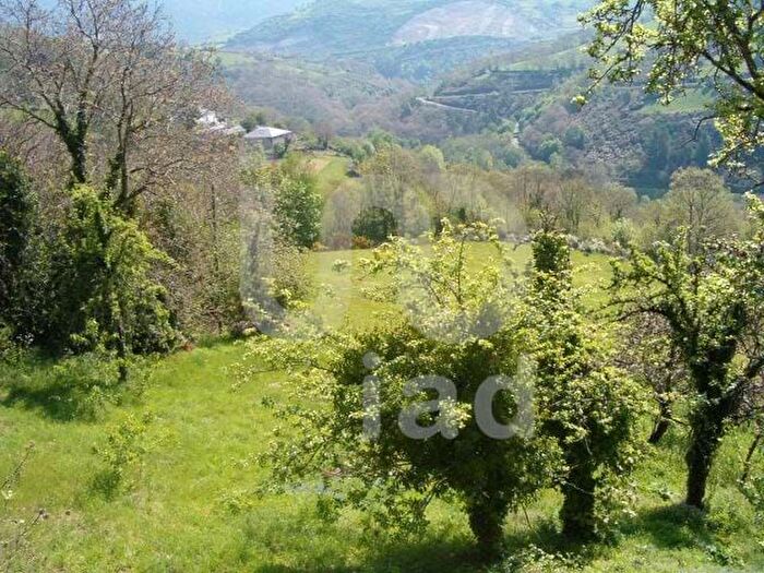 Casa en venta en As Nogais, Lugo de 3 habitaciones