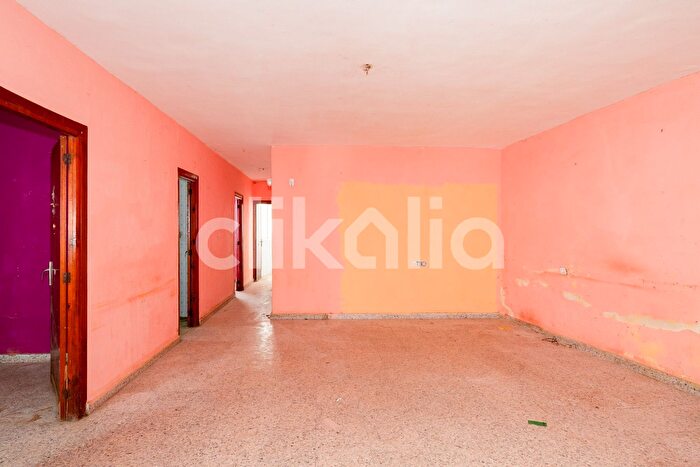 Casas en venta y pisos alquiler - 1