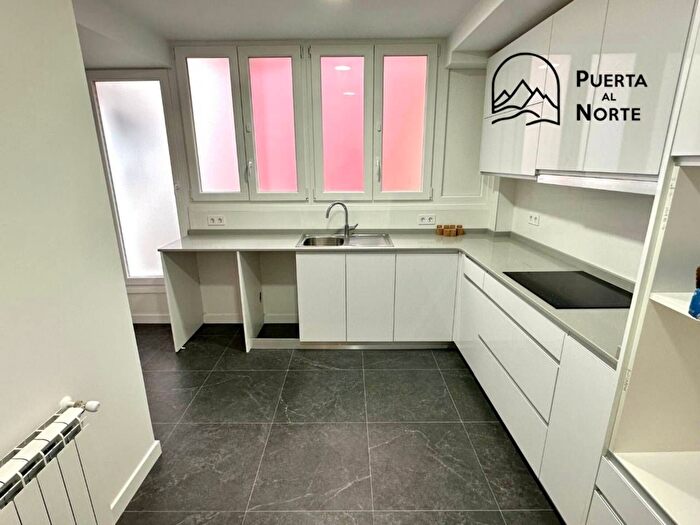 Casas en venta y pisos alquiler - 2